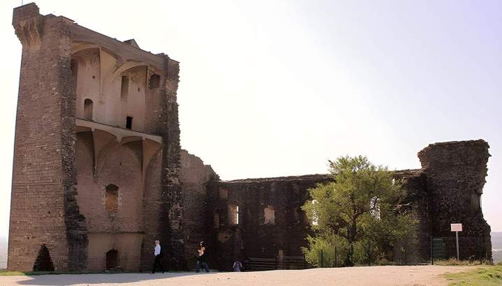 Ruines du Château de Châteauneuf-du-Pape