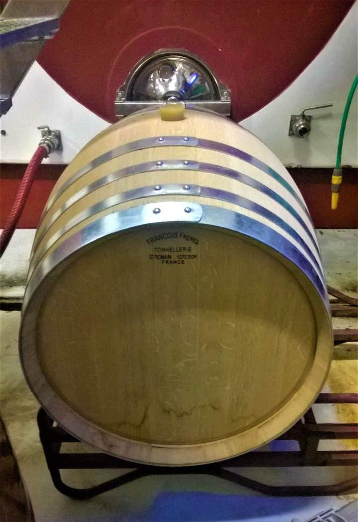 Fût de chêne pour le vieillissement de vin, Châteauneuf-du-Pape 